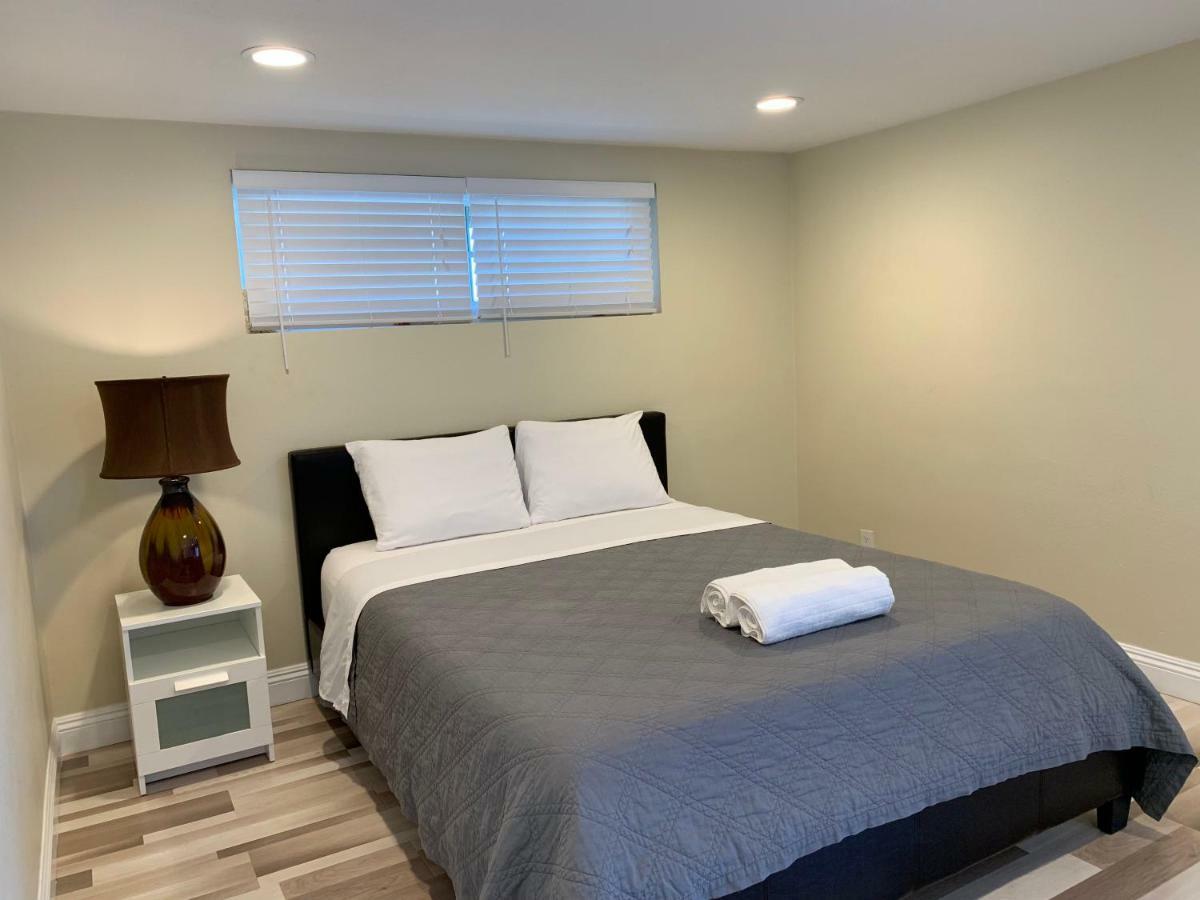 Lovely Room In Private House Near Disneyland Anaheim Eksteriør bilde